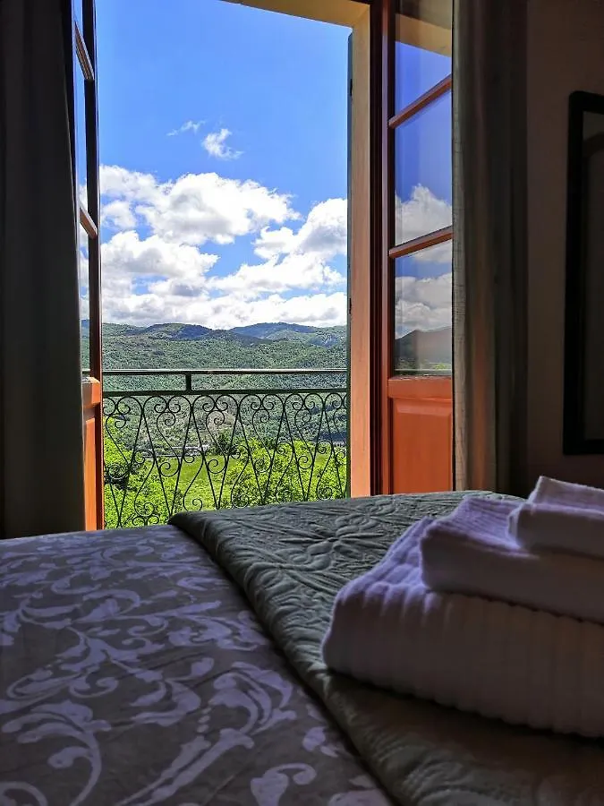 B&B Demetra Solignano Bed & Breakfast